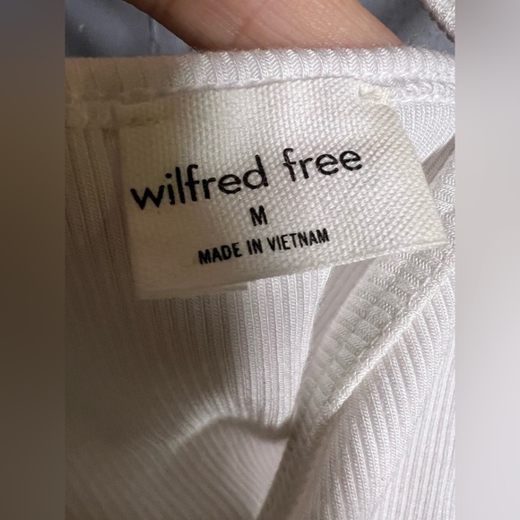 Wilfred Free Aritzia Women's Cropped Tank Top crop top in White Size Medium - Picture 5 of 5